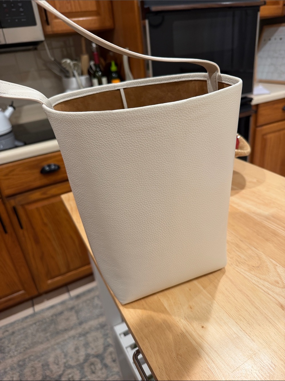 The Row inspired Cream Leather Park tote - Picture 5 of 6